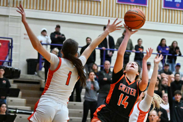 a Silverton Crater 5A Oregon girls basketball final 2024 Leon Neuschwander 38